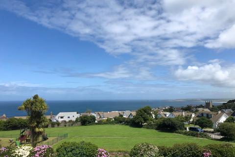 3 bedroom flat to rent, St. Ives Road, Carbis Bay, TR26