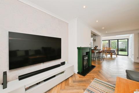 3 bedroom end of terrace house for sale, Steward Close, Cheshunt, Waltham Cross