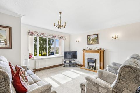 2 bedroom detached bungalow for sale, 16 Park View, Leyburn