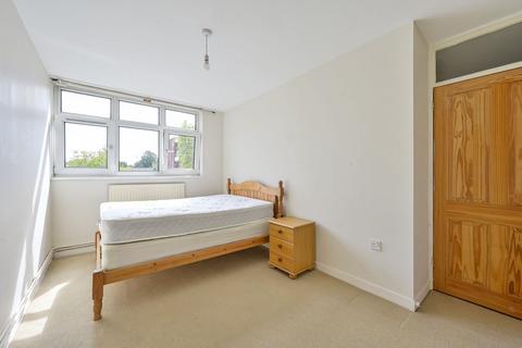 undefined, Woking Close, Putney, London, SW15