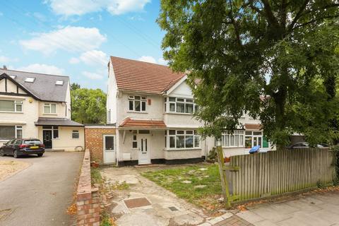 4 bedroom semi-detached house to rent, Brook Avenue, Wembley HA9