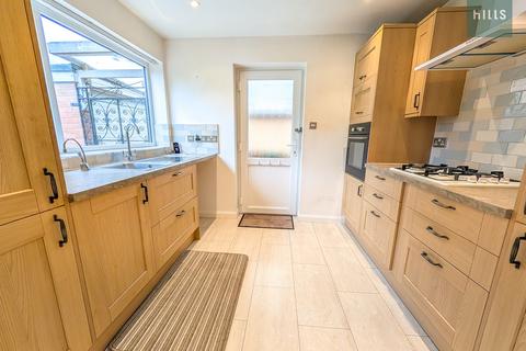 2 bedroom detached bungalow for sale, Calgary Drive, Worcester WR2
