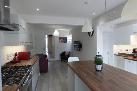 1 bedroom in a house share to rent, 18 Bicester Road, Aylesbury, HP19