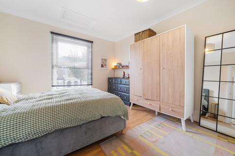2 bedroom flat for sale, Appach Road, SW2