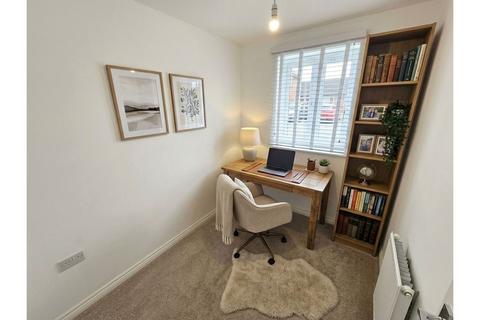 3 bedroom semi-detached house to rent, Coopers Meadow, Coventry, CV7