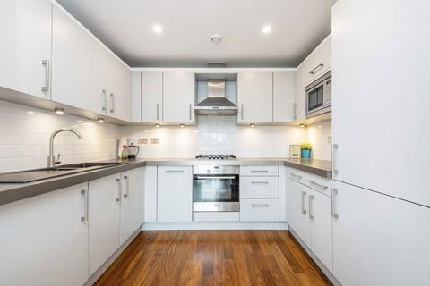 1 bedroom flat to rent, Goswell Road, London EC1M
