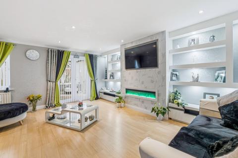 4 bedroom semi-detached house for sale, Woodhouse Close, Rhodesia, S80
