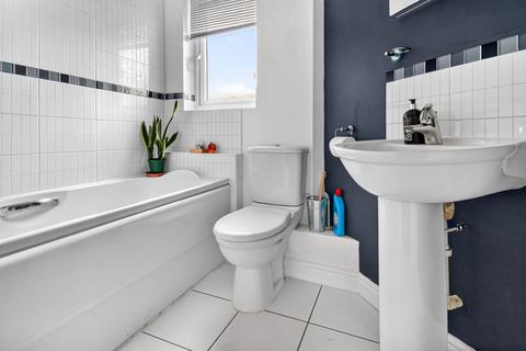 2 bedroom flat for sale, Bracknell RG12