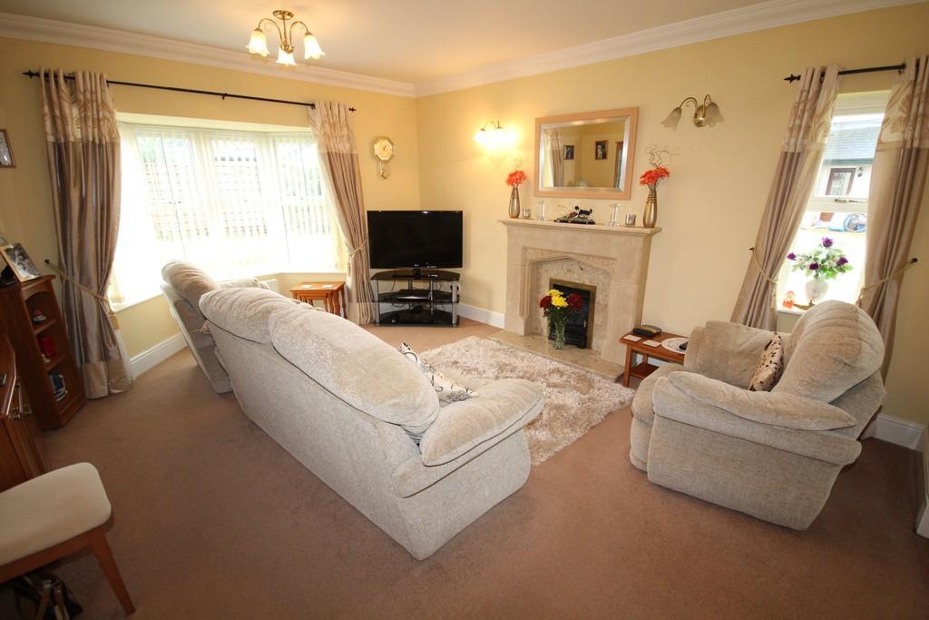 24 Whinlatter Drive, Kendal 4 bed detached house £365,000