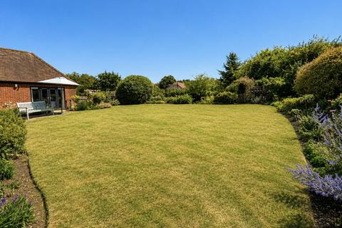 3 bedroom detached bungalow for sale, Newbury Road, East Hendred
