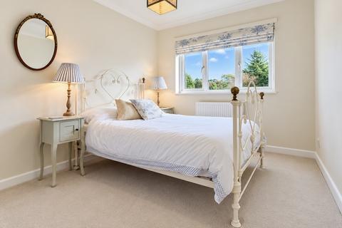 3 bedroom detached bungalow for sale, Newbury Road, East Hendred