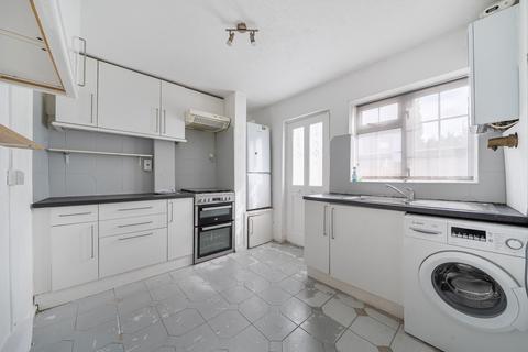 2 bedroom maisonette for sale, Woodstock Way, Mitcham CR4