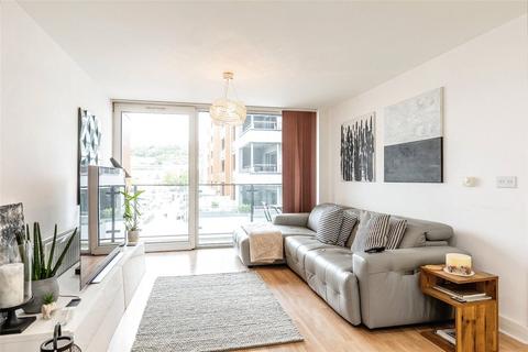 2 bedroom apartment to rent, Newfoundland Way, Bristol, BS20