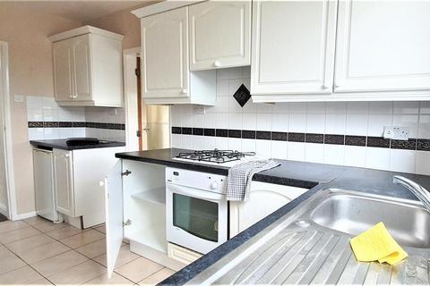 3 bedroom townhouse to rent, Cairns Crescent, CHESTER, CH1