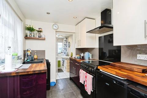 3 bedroom semi-detached house for sale, Douglas Road, Hornchurch, Essex, RM11