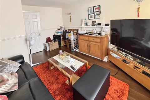 2 bedroom terraced house to rent, Hampden Road, Leicestershire LE4