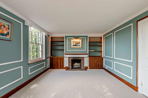 3 bedroom detached house to rent, London Road, Chalfont St. Giles, Buckinghamshire
