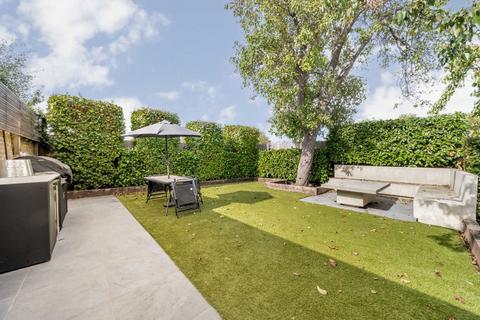 2 bedroom flat for sale, Gunnersbury Avenue, Ealing W5