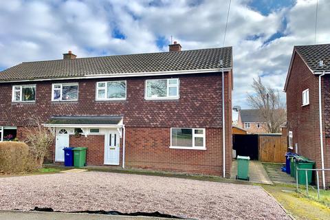 3 bedroom semi-detached house to rent, Moss Road, Cannock, WS11