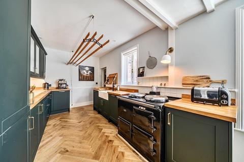 3 bedroom detached house for sale, Walkergate, Beverley, HU17 9BT