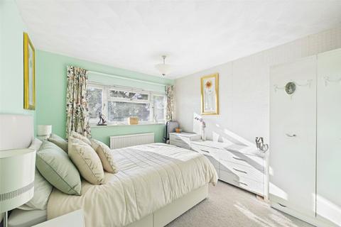 3 bedroom semi-detached house to rent, Stamford Road, Maidenhead, Berkshire, SL6