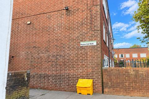 2 bedroom flat for sale, Seatoller Court, Royton, Oldham