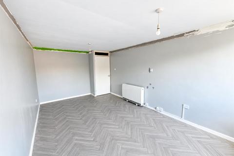 2 bedroom flat for sale, Seatoller Court, Royton, Oldham