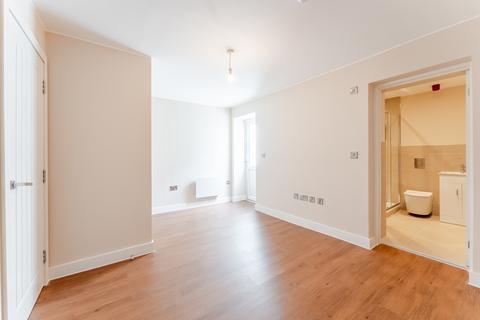 2 bedroom flat to rent, Ellenborough Park South , Weston Super Mare BS23