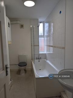 2 bedroom flat to rent, High St, King's Lynn, PE30