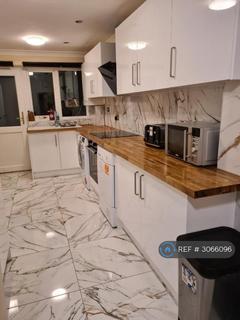 1 bed room for rent in Desford Road, London, E16
