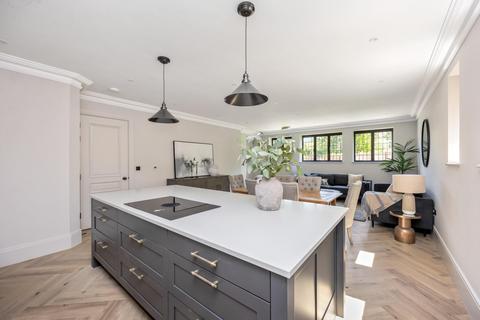 2 bedroom apartment for sale, Copsem Manor, Oxshott KT10
