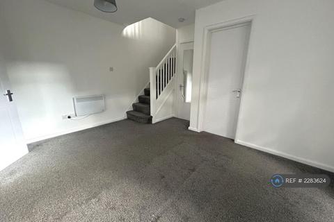 1 bedroom semi-detached house to rent, Boltons Lane, Hayes, UB3