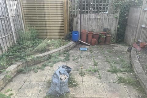 2 bedroom terraced house for sale, EALING W13