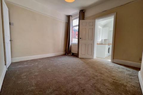 3 bedroom terraced house to rent, Balmoral Terrace, South Bank