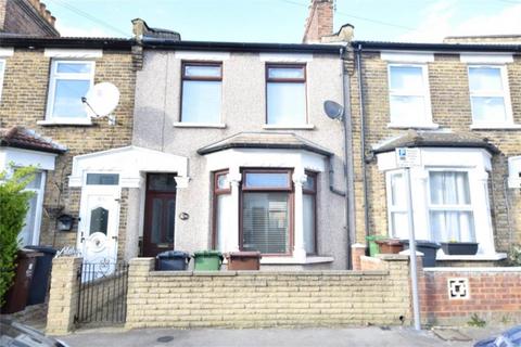 3 bedroom terraced house to rent, Kenneth Road, Marks Gate, RM6 6LL