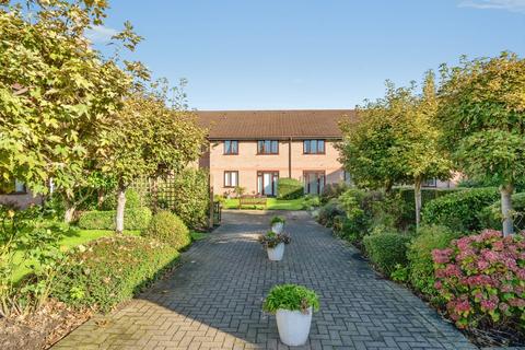 1 bedroom flat for sale, Oulton Court, Grappenhall, Warrington, Cheshire, WA4