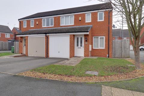 3 bedroom semi-detached house to rent, Fieldhouse Way, Stafford ST17