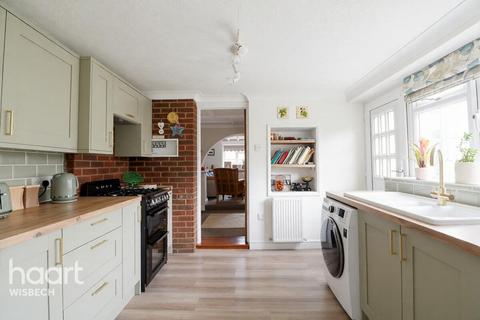 2 bedroom semi-detached house for sale, Gorefield Road, Leverington