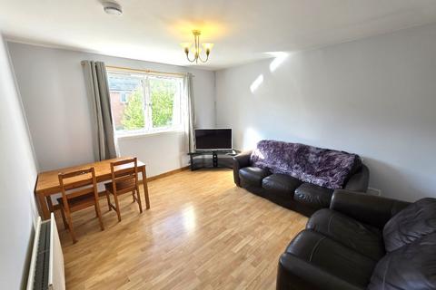 2 bedroom flat to rent, Back Hilton Road, Hilton, Aberdeen, AB25