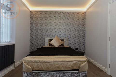 1 bedroom in a house share to rent, Room 1, Rose Avenue, Mitcham, Greater London