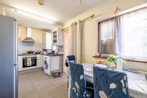 3 bedroom semi-detached house for sale, York Avenue, Slough SL1