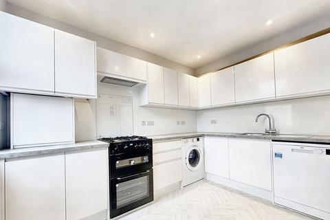 1 bedroom apartment to rent, High Street, Uxbridge, UB8
