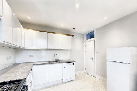1 bedroom apartment to rent, High Street, Uxbridge, UB8