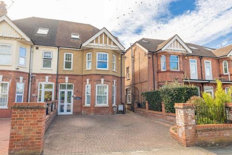 5 bedroom semi-detached house for sale, Sussex Place, Slough SL1