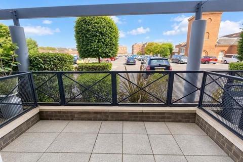 Studio for sale, Salt Meat Lane, Gosport, Hampshire, PO12 1GH