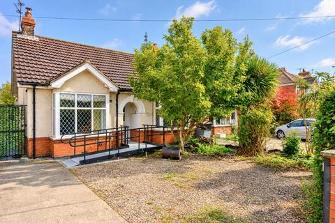 3 bedroom detached bungalow for sale, Hopgrove Lane South, York, YO32 9TG