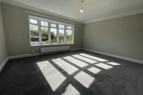 3 bedroom bungalow to rent, Dalkeith Crescent, Middlesbrough, TS8