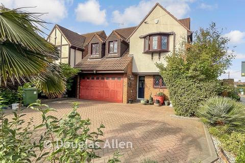 4 bedroom detached house for sale, London Road, Billericay, Crays Hill, Essex
