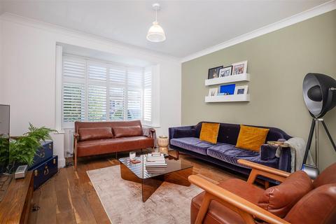 3 bedroom detached house for sale, Red Lion Road, Surbiton KT6