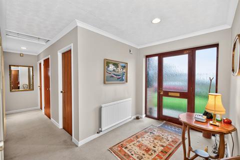 3 bedroom detached bungalow for sale, Clos Coedydafarn, Lisvane, Cardiff